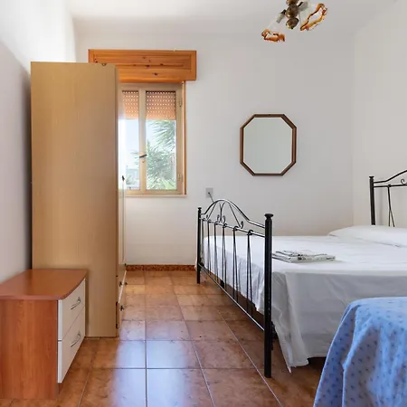 Mezzaluna * San Foca